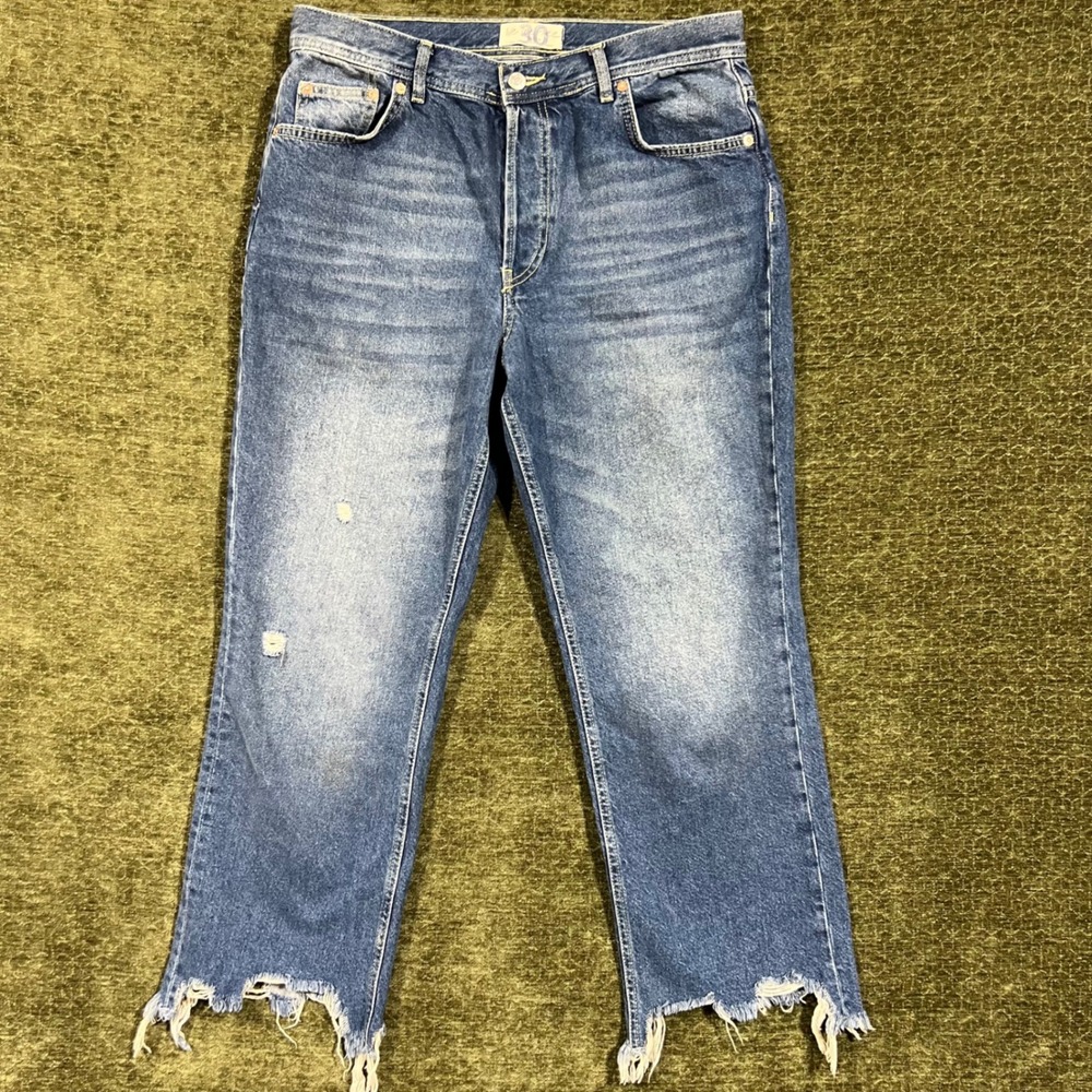 We The Free Maggie Jeans Womens 30 Blue Straight Leg Frayed Raw Hem Distressed